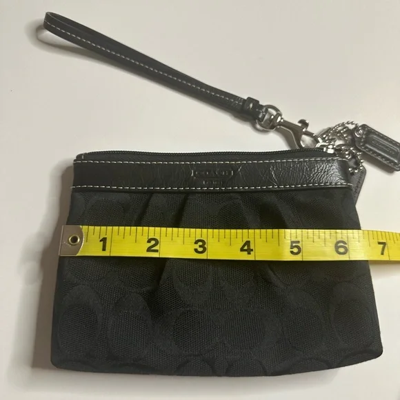 Coach Black Wristlet Bag NWOT - Picture 7 of 11